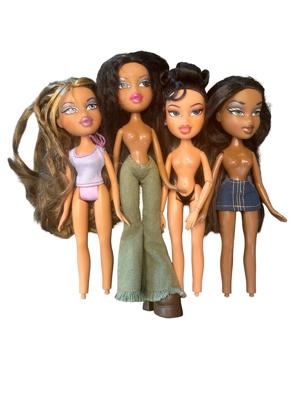 Vintage Bratz Dolls Lot Of 4 MGA Y2K Fashion Doll Bundle Yasmin Sasha Dana Kylie